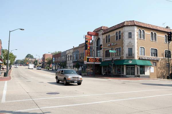 Downtown St. Charles murals will now need city approval; aim is to avoid damage to historic buildings 