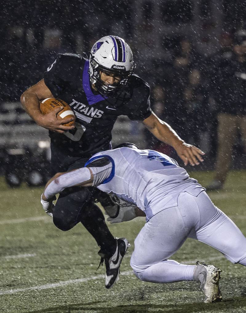 El Paso’s Aaden Adams is tackled by Newman’s Matthew Blackert Saturday, Nov. 8, 2025.