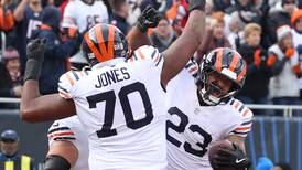 Chicago Bears injury report: Left tackle Braxton Jones sits out practice Wednesday 
