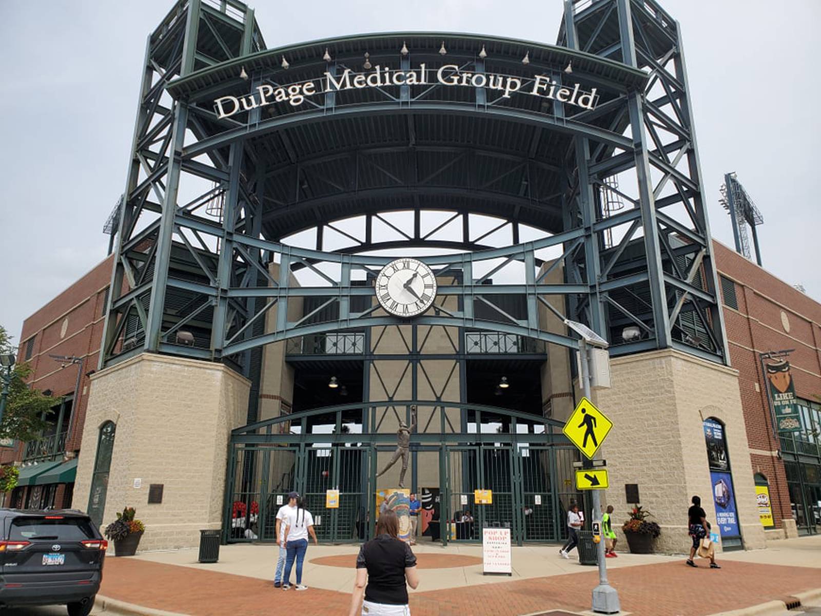 joliet-slammers-stadium-gets-new-name-shaw-local
