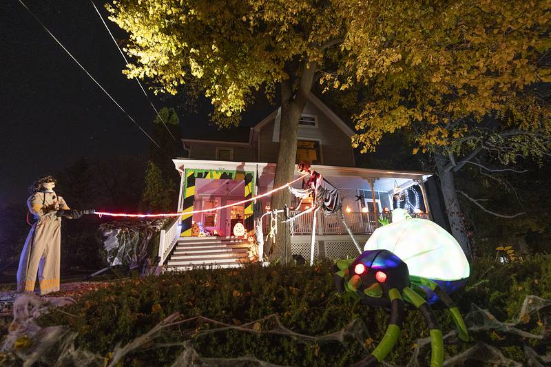 Ain’t afraid of no ghosts? Then check out this Ghostbusters themed house on North Brixton in Dixon.