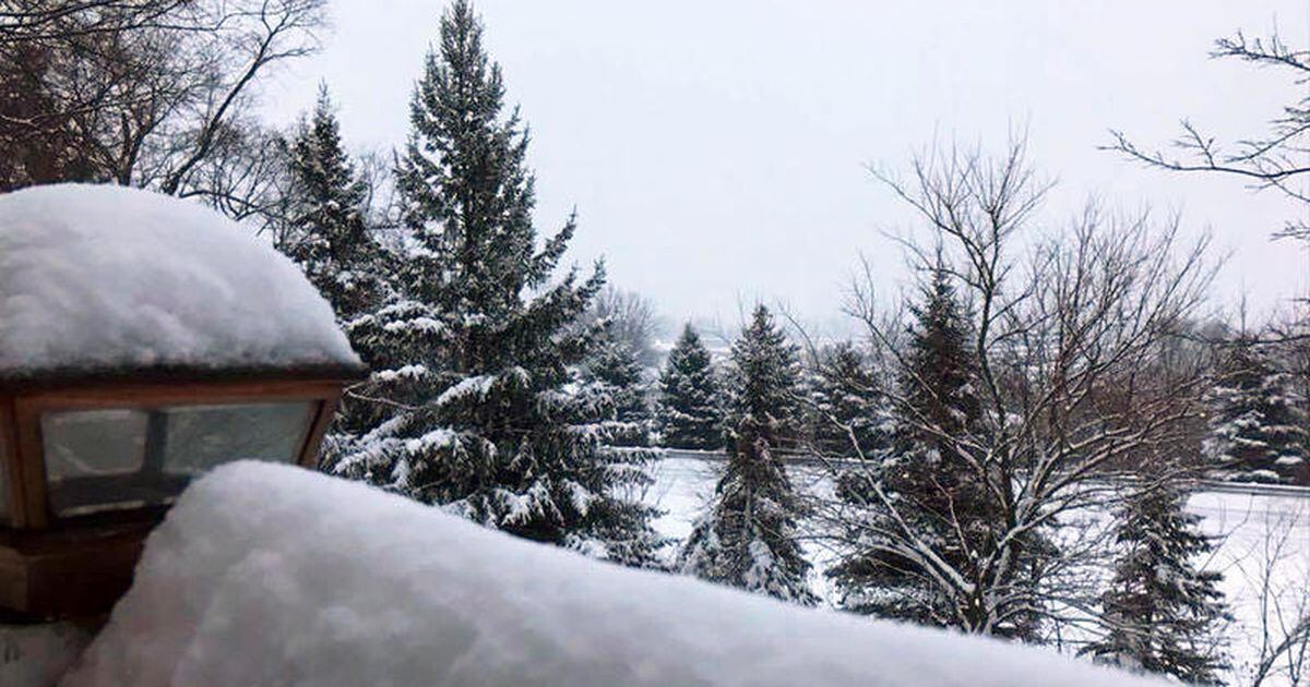 Northern Illinois sees 4 to 6 inches of snow from storm overnight, as