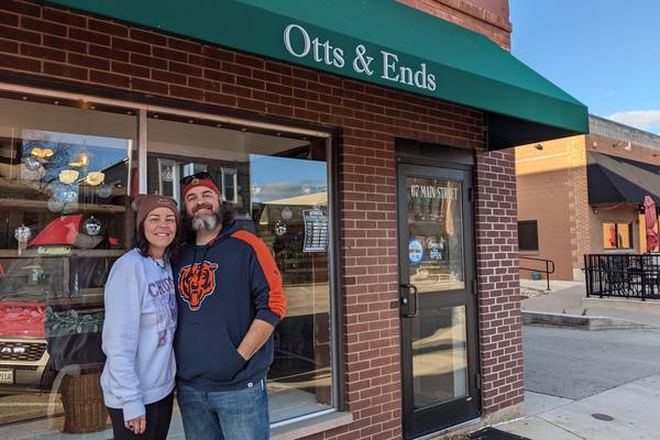 New vintage store in downtown Oswego offers unique items for holiday shoppers 