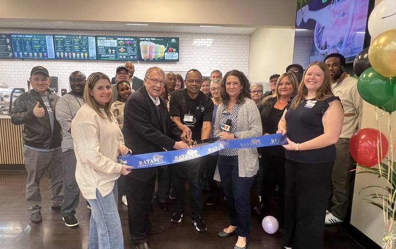 The Batavia Chamber of Commerce celebrated the opening of Bambū Dessert Drinks with a ribbon cutting ceremony on Thursday, Apr. 30.