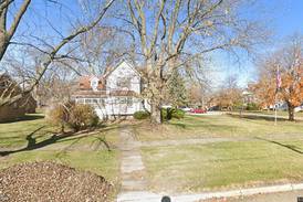 Single-family home built in 1901 sells for $125,000 in Mendota