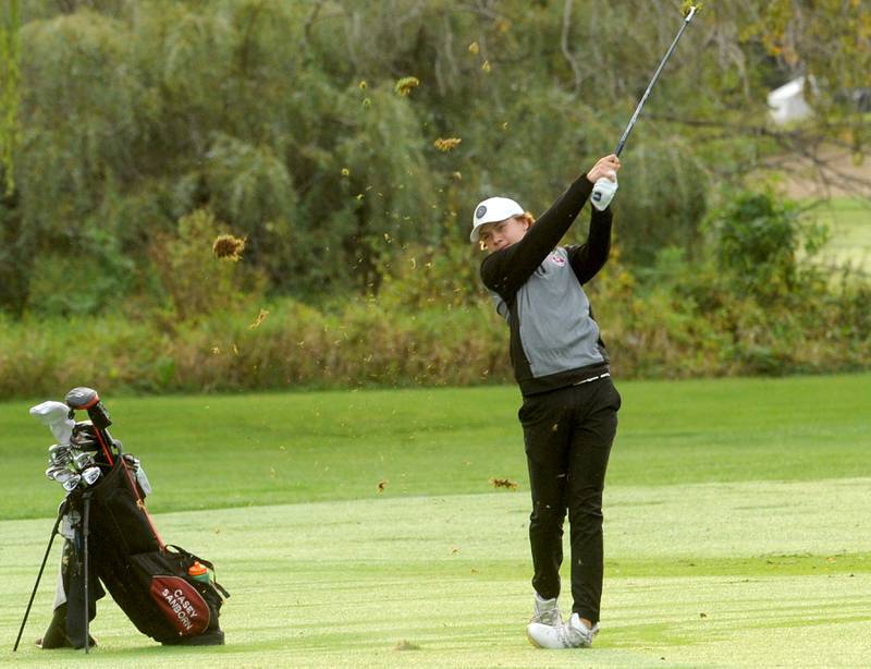 Plainfield North's Casey Sandborn makes a fairway shot with an iron during the Southwest Prairie Conference boys golf meet at Blackberry Oaks Golf Course in Bristol on Wednesday, Sept. 20, 2023.
