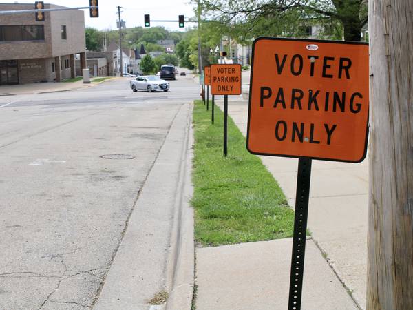 Early voting starts slowly in the Sauk Valley
