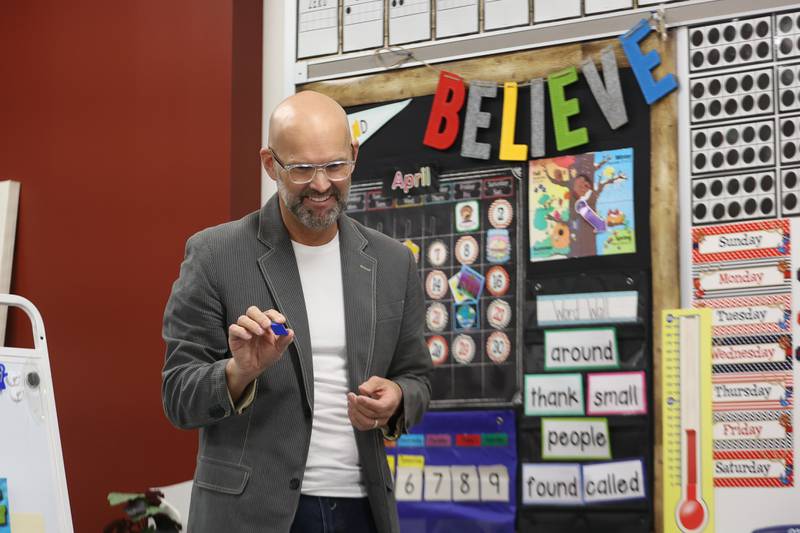 Wallin Oaks Elementary teacher Lee Parrott. Wednesday, April 6, 2022, in Plainfield.