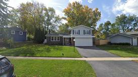 Single-family home in Woodridge sells for $445,000
