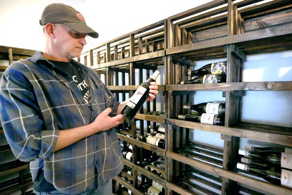 City of DeKalb supports Class VI wine bar with $6.3K grant