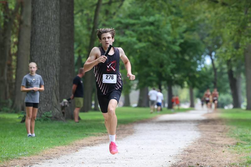 Bradley-Bourbonnais' Sully Westover maintains the lead during the Irish Conditioner at Small Memorial Park in Kankakee on Wednesday, Sept. 3, 2025.