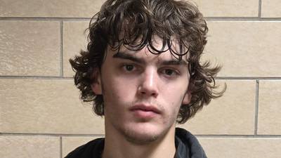 Logan Schrader, Indian Creek break through against Hinckley-Big Rock to reach Little Ten title game