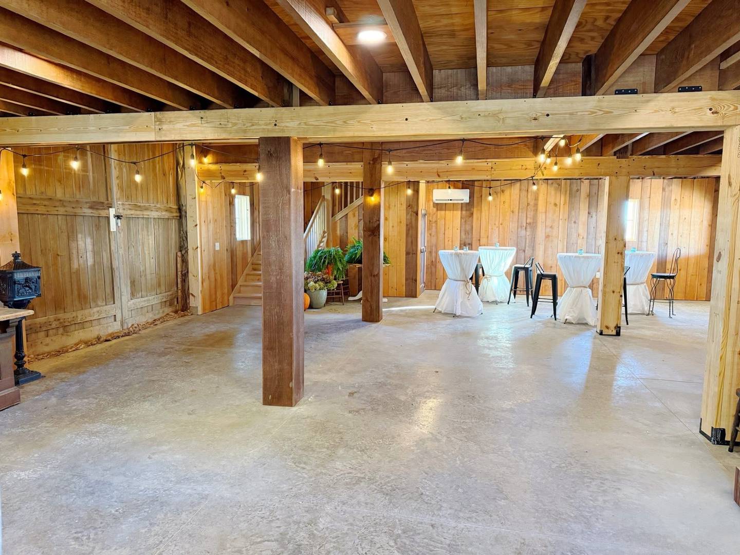 The Barn is situated on a 2.5-acre country homestead near Starved Rock State Park and features a loft, a large covered patio, an open kitchen, bar area, and space to mingle, including a large outdoor fire pit area. Air conditioning and heat allow for year-round use.