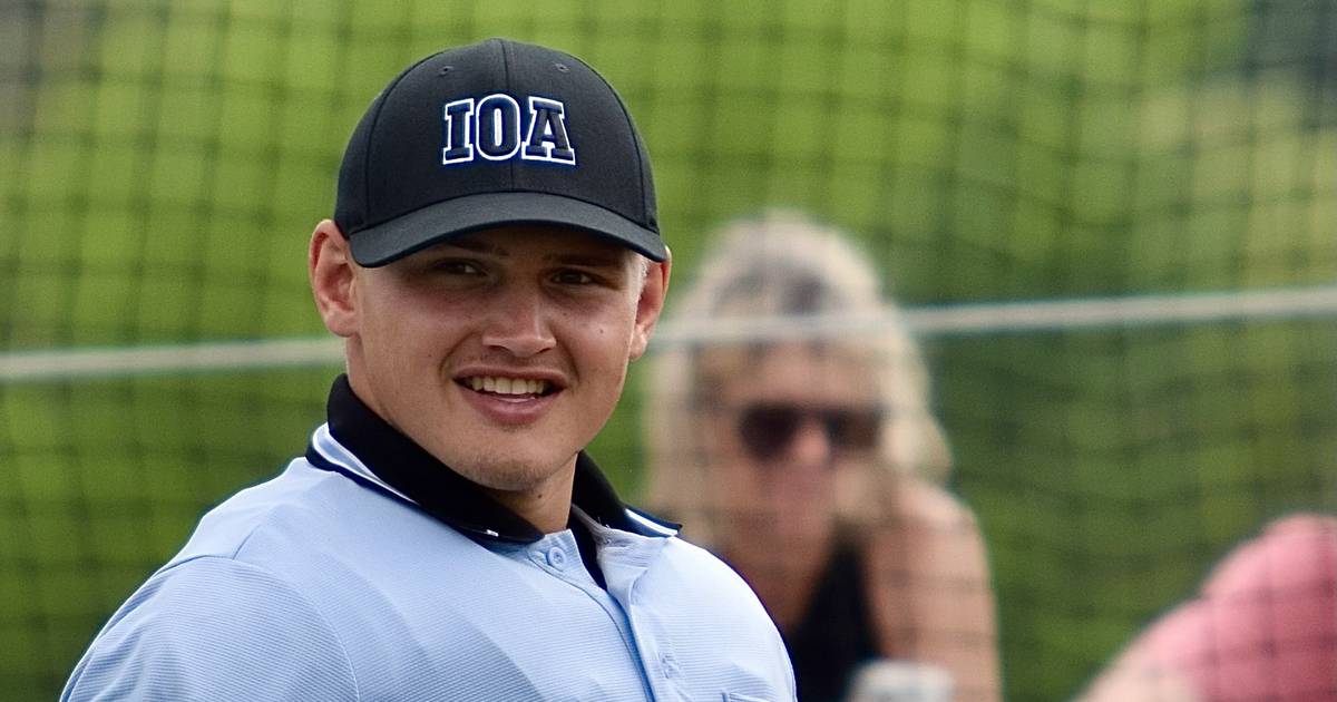 Baseball Local young umpires recognized by Illinois Officials Association Shaw Local