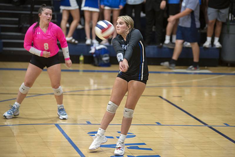 Newman’s Sam Ackman passes the ball Tuesday, Sept. 27, 2022 against St. Bede.