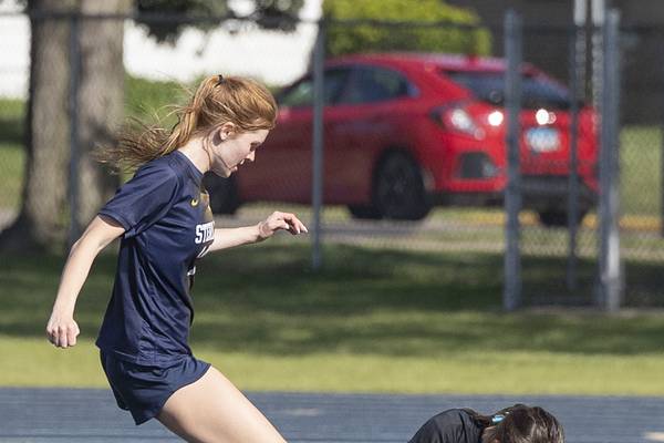 Delia Block posts hat trick in Sterling’s 3-1 postseason girls soccer victory over Streator