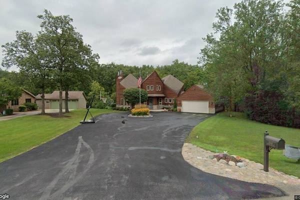 Orland Park: Single-family home goes for $725,000