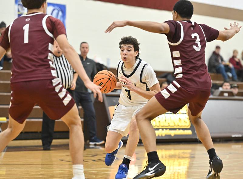 Lemont's Daniel Jaquez drives to the basket during the WJOL tournament championship game against Lockport on Saturday, NOV. 29, 2025, at Joliet.