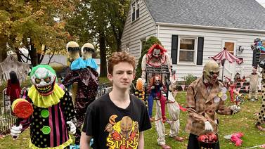 Dixon teen’s Halloween displays revive the spirit of the season 