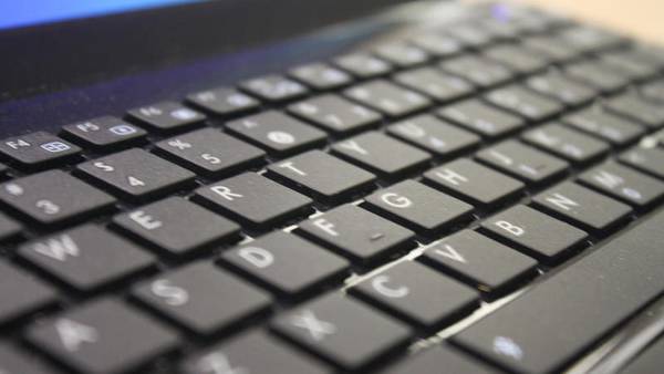 Lack of funding means Oswego District 308 seniors will have to return Chromebooks