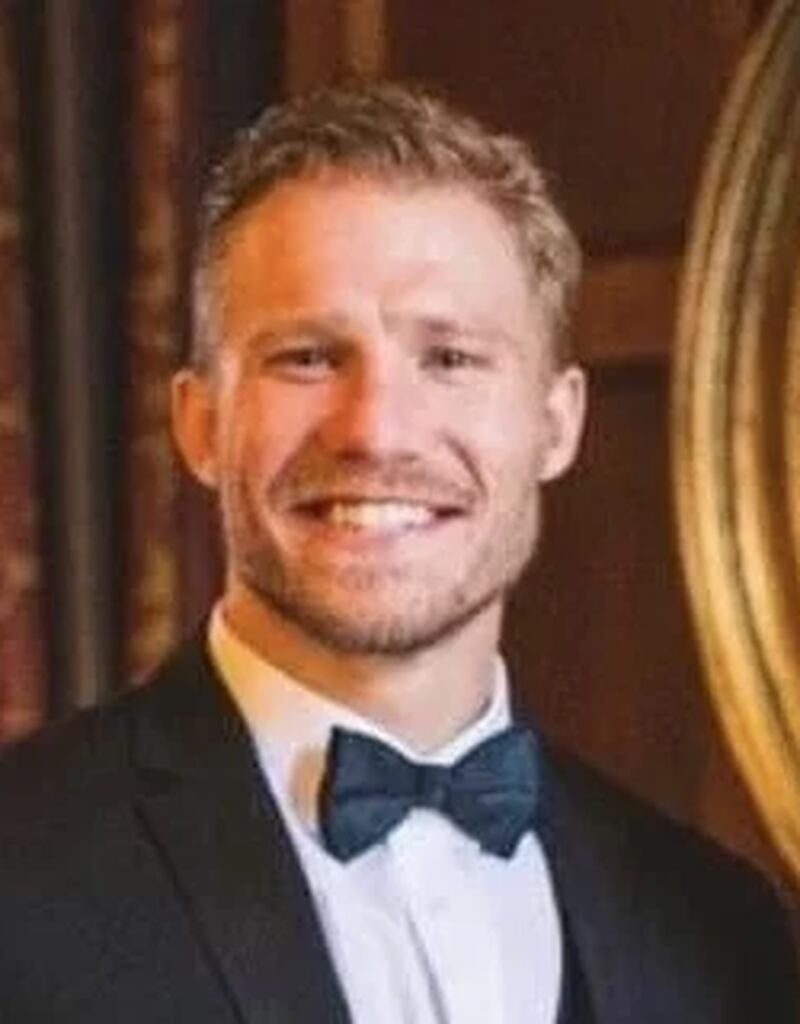 A memorial service will be held Wednesday for 2005 Batavia High School graduate Clint Arlis, a past contestant on the ABC-TV show “The Bachelorette” and a star wrestler at Batavia High School.