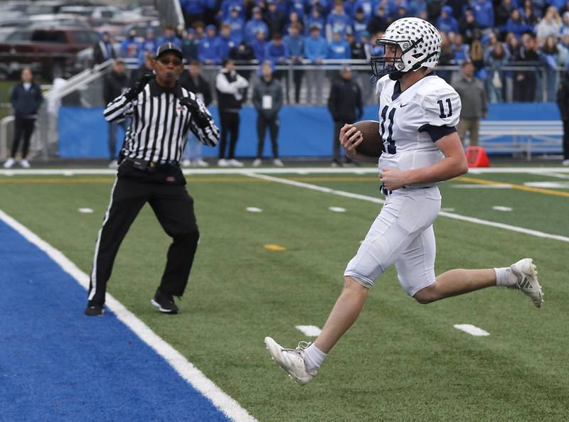 Cary-Grove's Peyton Seaburg runs for a touchdown during an IHSA Class 6A semifinal football game on Saturday, Nov. 23, 2024, at Geneva High School.