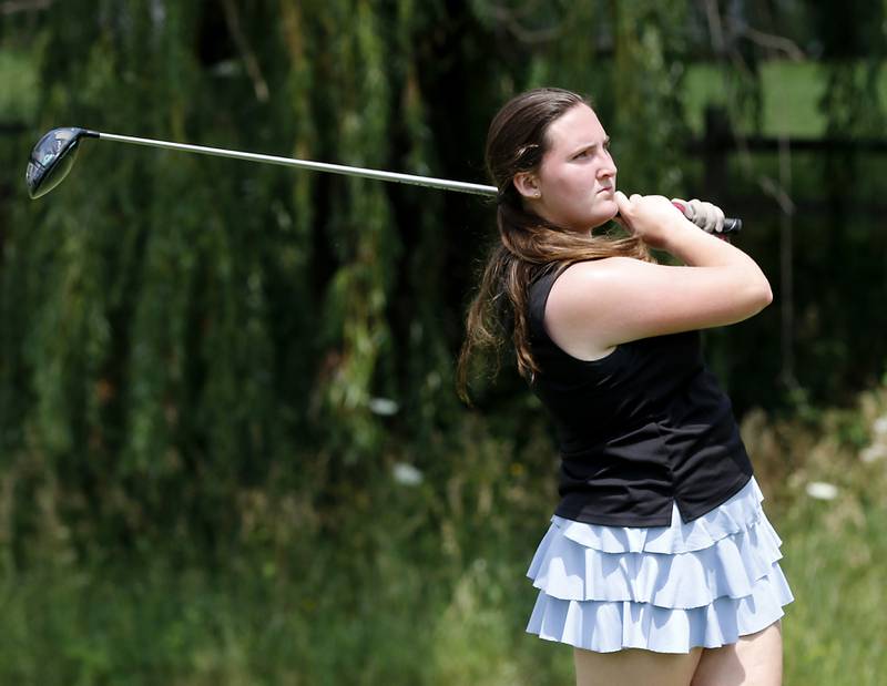 Julia Londberg watches her tee shot on the sixth hole during the final round of McHenry County Junior Amateur Golf Tournament  on Tuesday, July 18, 2025, at Foxford Hills Golf Club in Cary.