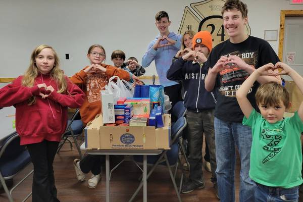 Leaf River Soaring Eagles 4-H Club participates in Wicked For Good Challenge