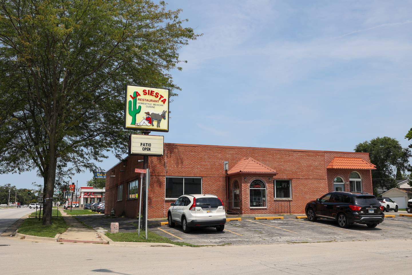 Longtime Bradley restaurant La Siesta will close after 27 years in business. A Farewell Fiesta is planned for Friday, Aug. 8 from 5 p.m. to close. The final day will be Saturday, Aug. 9.