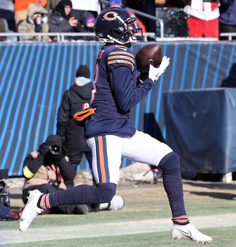 Chicago Bears wide receiver Dante Pettis hauls in a touchdown pass during their game against the Buffalo Bills Sunday, Dec. 24, 2022, at Soldier Field in Chicago.