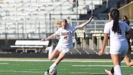 Minooka pulls away from Joliet West in the second half for 5-1 victory to close regular season