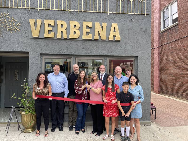 Verbena and the Grundy County Chamber of Commerce held an official grand opening last Thursday, celebrating a move into 412 Liberty St.