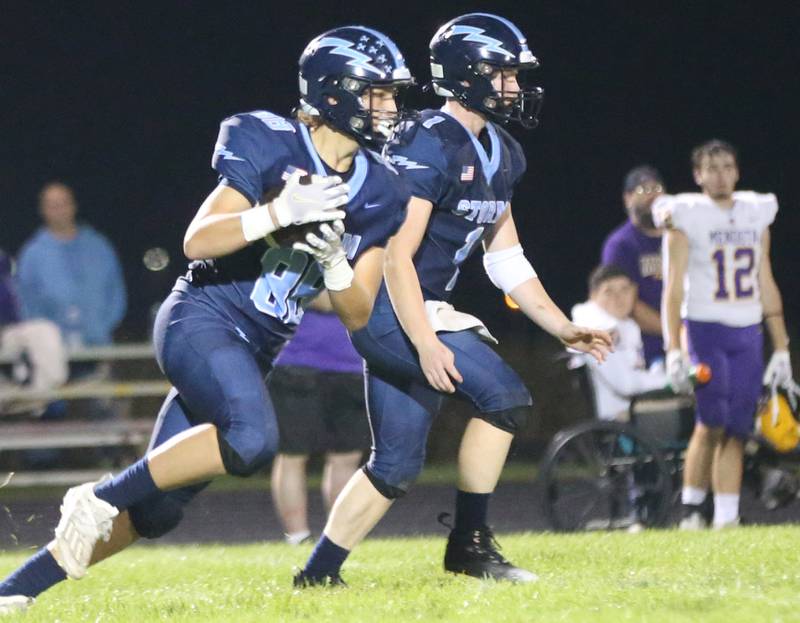 Bureau Valley's Blake Foster runs the ball against Mendota on Friday, Sept. 22, 2023 at Bureau Valley High School.