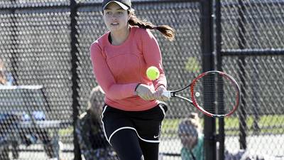 Girls tennis: Carney rallies past Ochalik; Plainfield North second in SPC