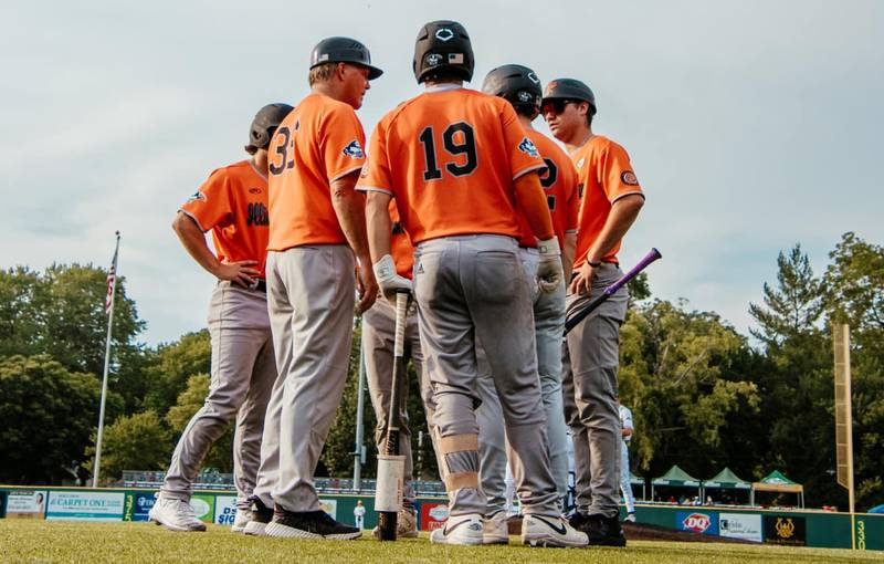 The Illinois Valley Pistol Shrimp huddle during their 3-2 loss to the Cape Catfish on Sunday, June 16, 2024 in Cape Giradeau, Mo.