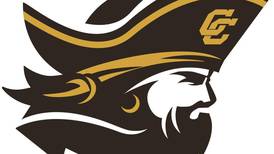 Sophomore QB Dom Maloney throws 3 TDs, Loyola deals a blow to Carmel’s playoff hopes