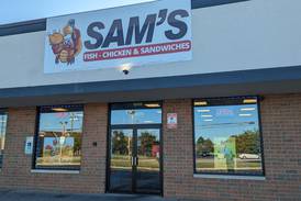 Mystery Diner in DeKalb: Sam’s Fish, Chicken & Sandwiches does home cooking just right