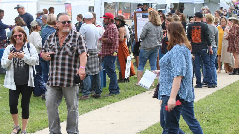 Four fall festivals this weekend in Starved Rock Country