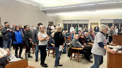 St. Charles residents decry ICE activity in town; mayor says Council will mull possible ban on city land