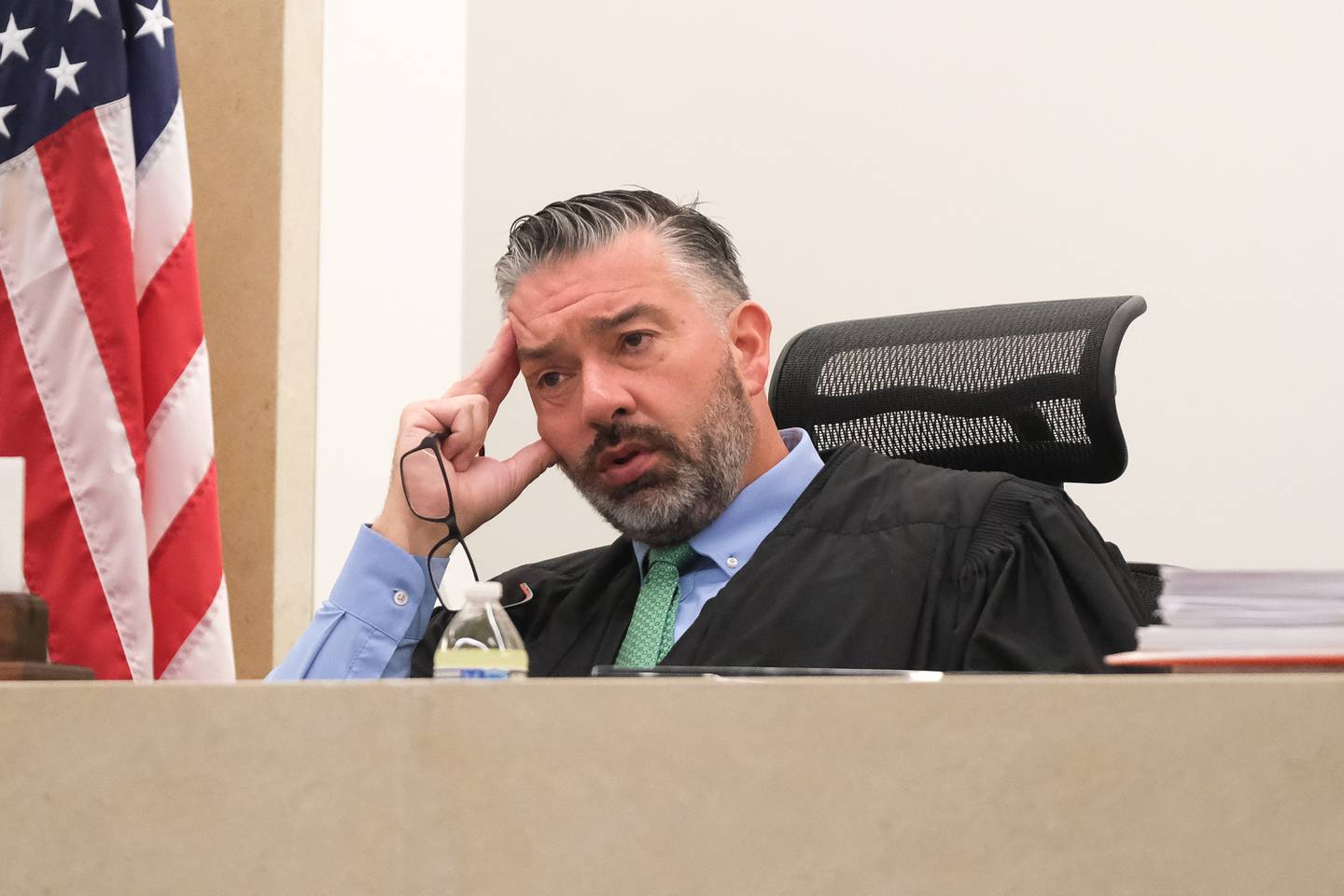 Judge David Carlson talks to the defense during the Jeremy Boshears trial. Boshears is charged with the murder of Kaitlyn “Katie” Kearns, 24, on Nov. 13, 2017. Monday, April 25, 2022, in Joliet.
