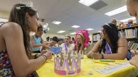 Petunia Festival royalty keeps up annual crafts with kids tradition