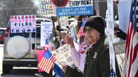 Hundreds turn out for No Kings rally in Ogle County