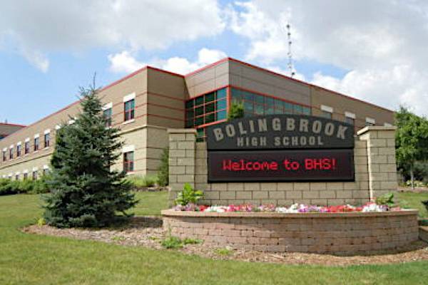 District 365U drops earlier start for high schools as part of teacher contract agreement