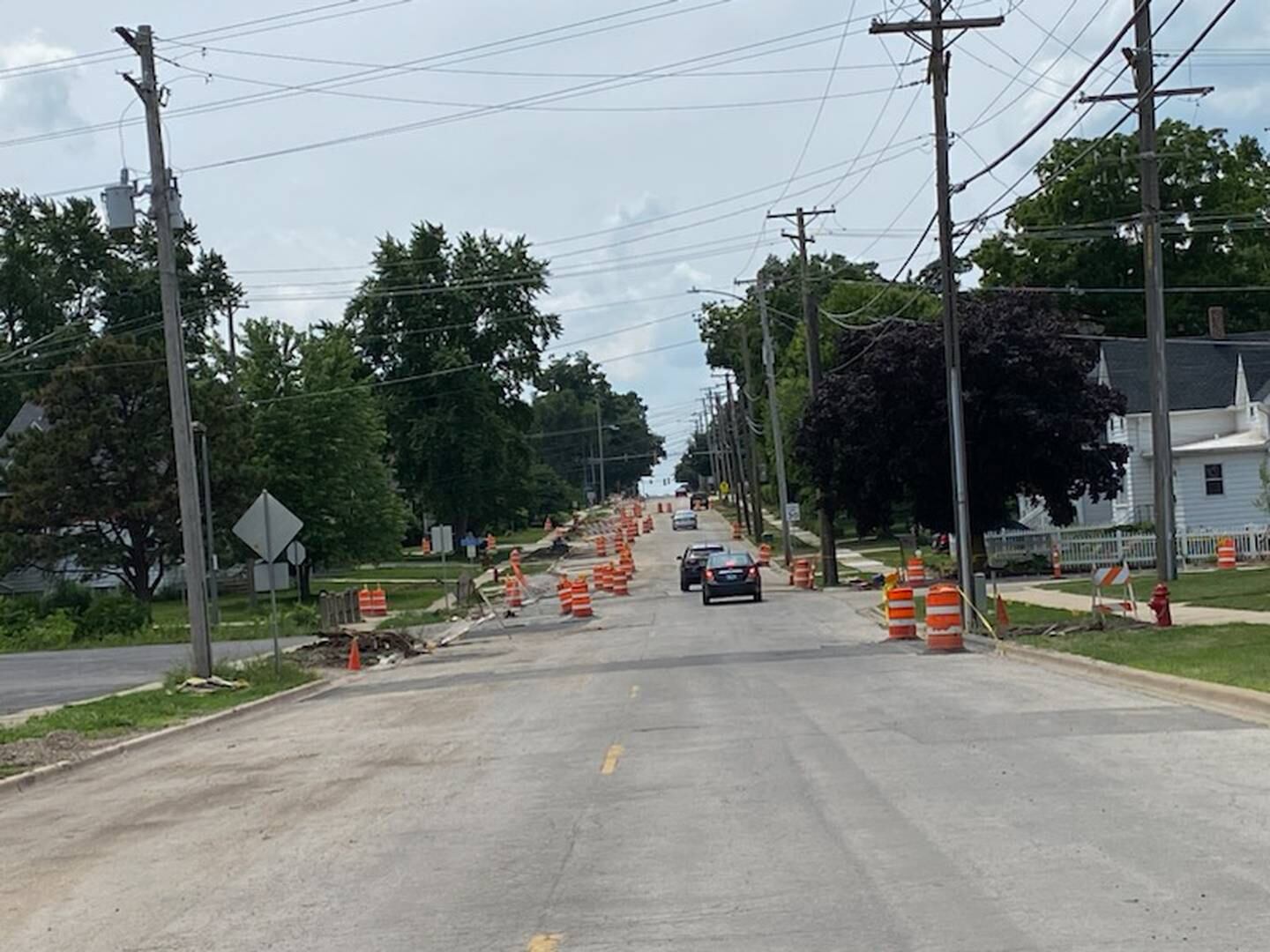 Traffic along DeKalb Avenue in Sycamore on Thursday, July 6, 2023. Water main and road work on DeKalb Avenue has been going on since mid-April 2023, with detours near downtown Sycamore at DeKalb Avenue and Cross Street.