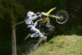 Motorcycles rev up 100-foot hill at Father’s Day climb in Mt. Morris