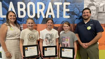 Thee Team of Three named 2023 Youth Entrepreneurs of the Year in Lemonade Day program