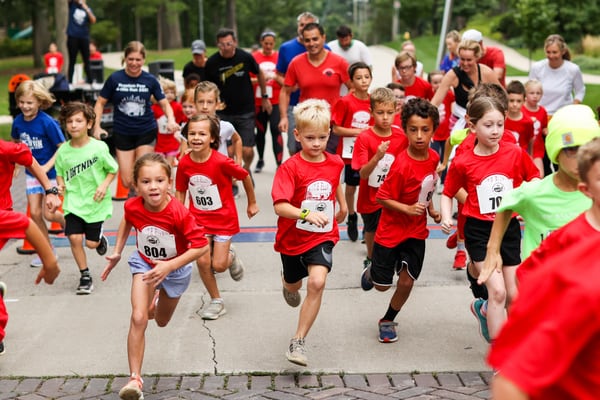 Lace up for Lake Ellyn One-Mile Classic and Kids Dash