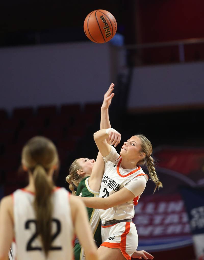 Altamont's Grace Nelson wins the opening jump ball over St. Bede's Ashlyn Ehm during the Class 1A third-place game on Thursday, Feb. 29, 2024 at CEFCU Arena in Normal.