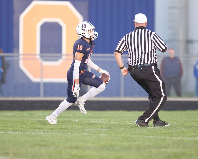 Oswego's Mariano Velasco scores a touchdown against Geneva on Friday, Sept. 5, 2025 in Oswego.