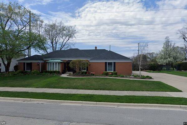 Joliet: Single-family home goes for $423,500